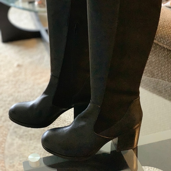 Nine West Tall Boots in Like New Condition - Picture 6 of 8